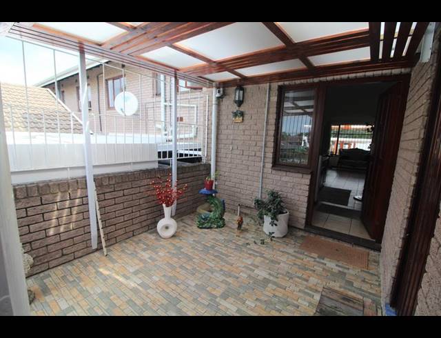 3 BEDROOM DUPLEX FOR SALE IN ESCOMBE